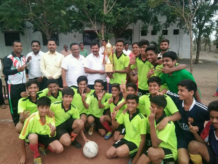 Students in a CBSE School classroom